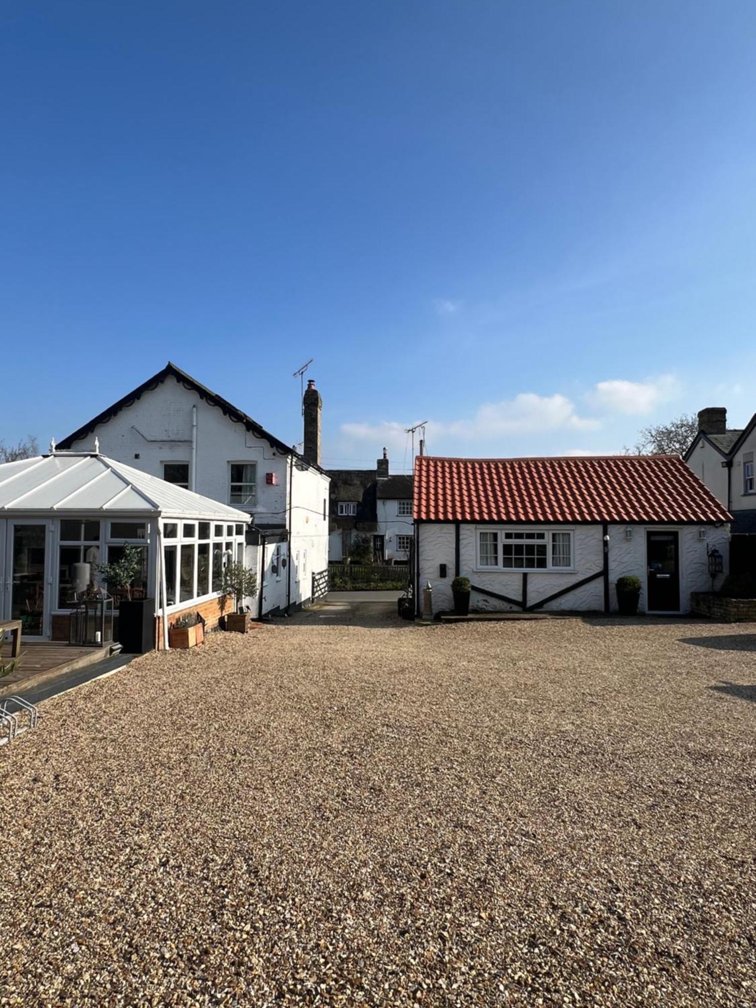 Pear & Olive Cottage Hildersham Exterior foto